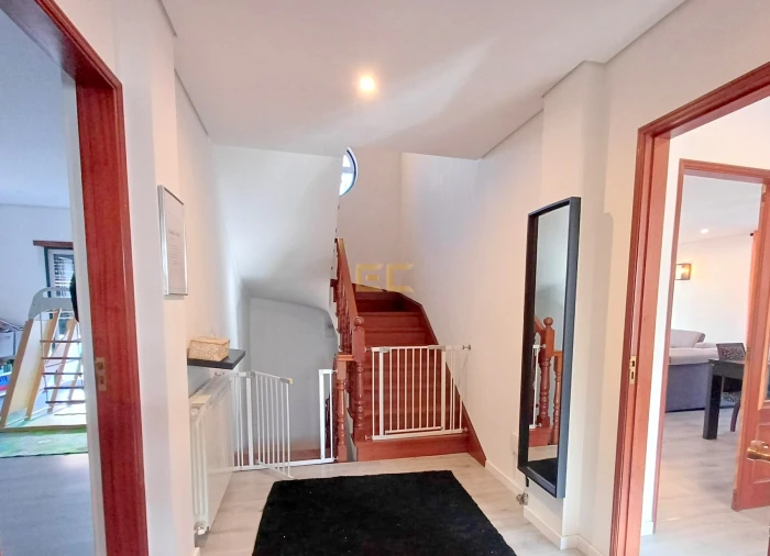 Moradia T5 para Venda em Tavarede Foto 26