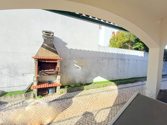 Moradia T5 para Venda em Tavarede Foto 18