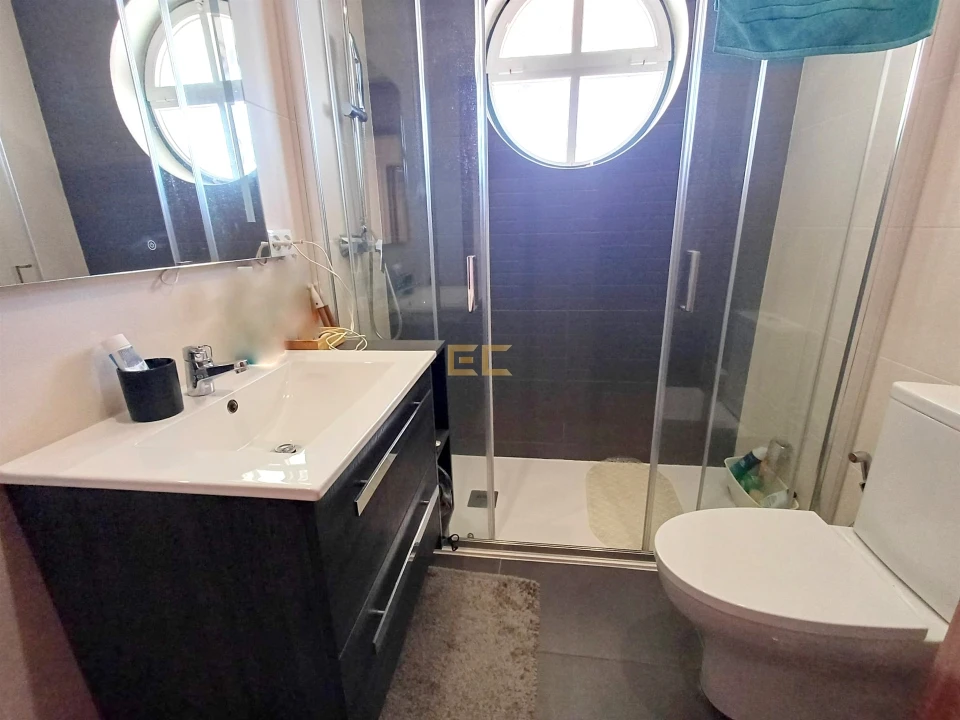 Moradia T5 para Venda em Tavarede Foto 35