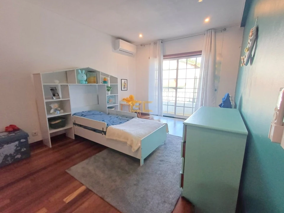 Moradia T5 para Venda em Tavarede Foto 41