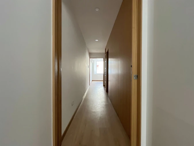 Apartamento T1 para Arrendamento em Viseu Foto 8