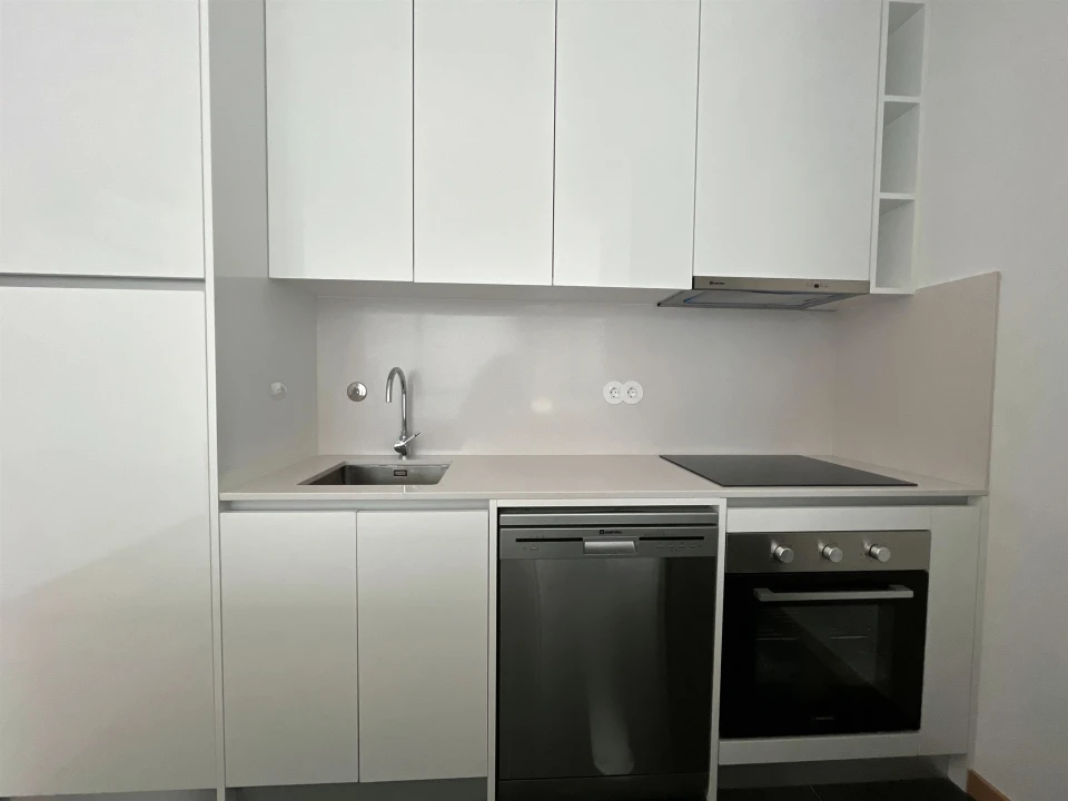 Apartamento T1 para Arrendamento em Viseu Foto 6