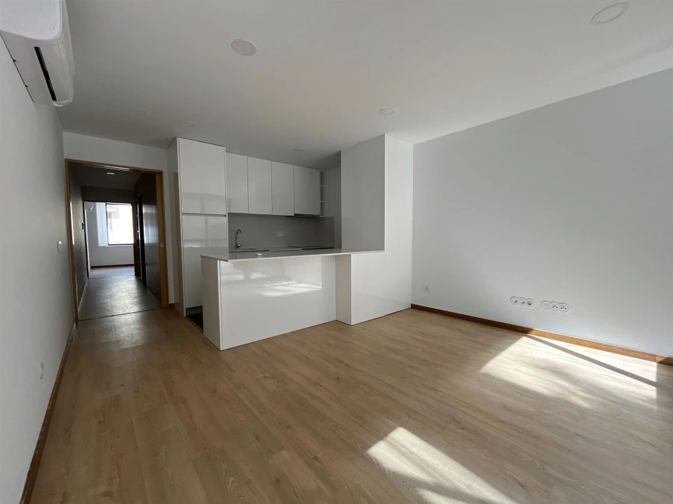 Apartamento T1 para Arrendamento em Viseu Foto 1
