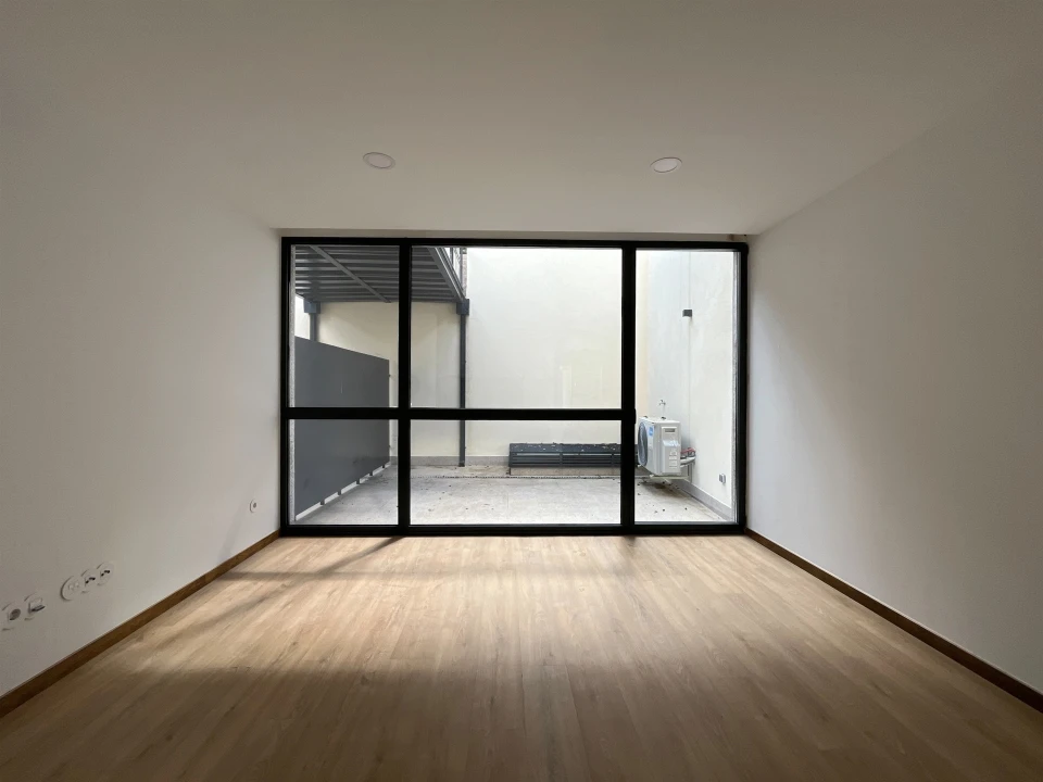 Apartamento T1 para Arrendamento em Viseu Foto 2