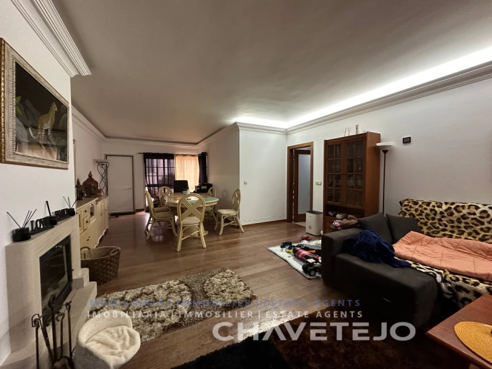 Moradia T3 para Venda em São João Baptista e Santa Maria dos Olivais Foto 8