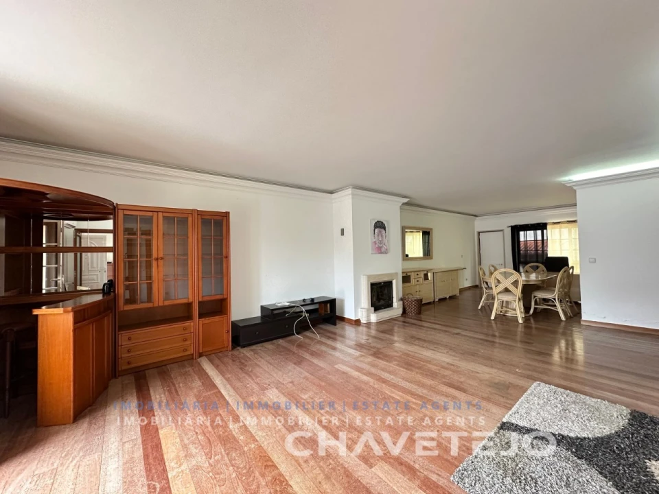 Moradia T3 para Venda em São João Baptista e Santa Maria dos Olivais Foto 8