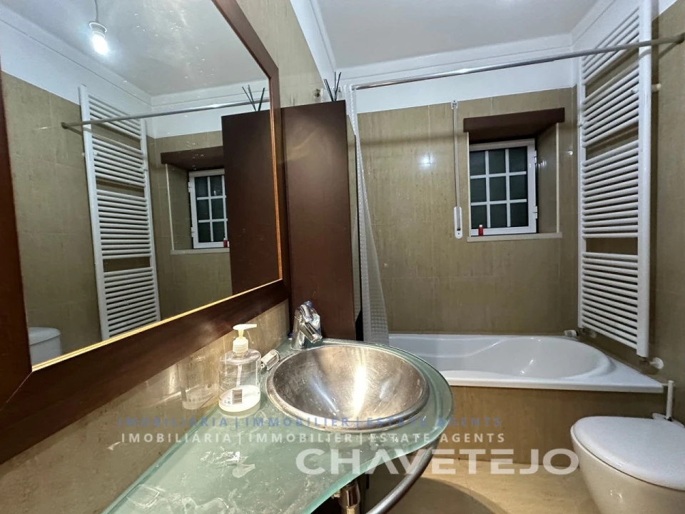 Moradia T3 para Venda em São João Baptista e Santa Maria dos Olivais Foto 16