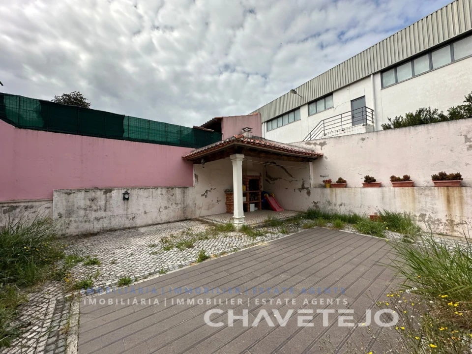 Moradia T3 para Venda em São João Baptista e Santa Maria dos Olivais Foto 24