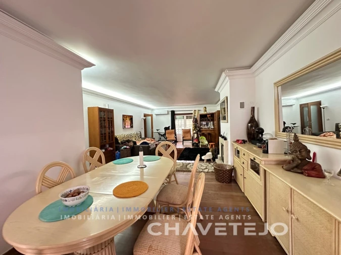 Moradia T3 para Venda em São João Baptista e Santa Maria dos Olivais Foto 7