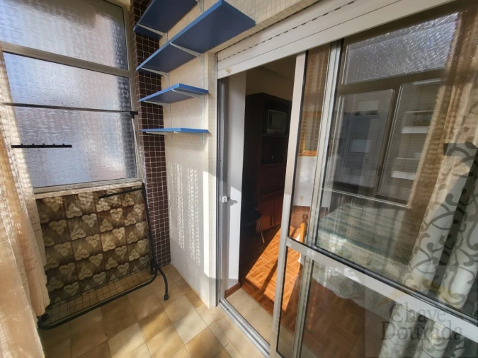 Apartamento T2 para Arrendamento em Santo Antonio dos Olivais Foto 15