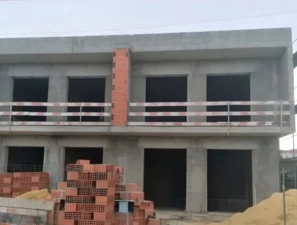 Moradia T4 para Venda em Fernao Ferro Foto 3