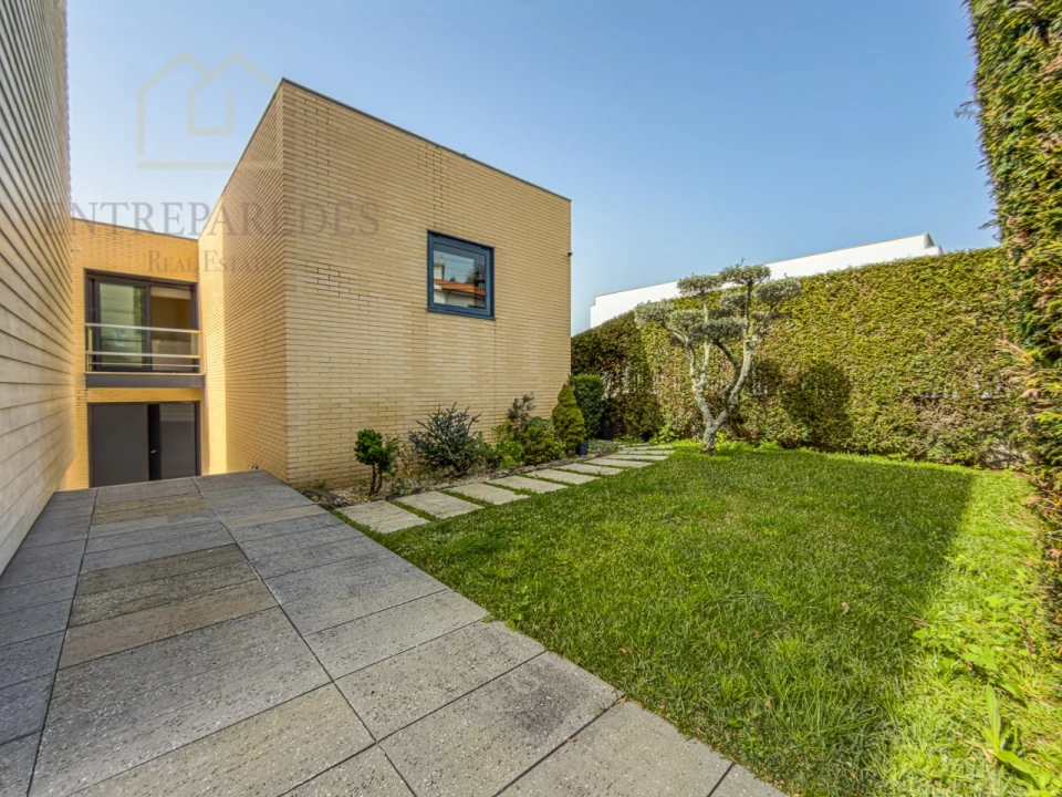 Moradia T3 para Venda em Mafamude e Vilar do Paraíso Foto 47