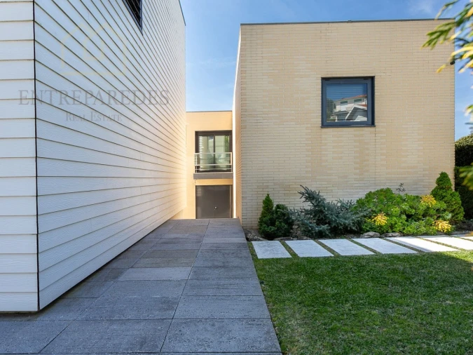 Moradia T3 para Venda em Mafamude e Vilar do Paraíso Foto 46