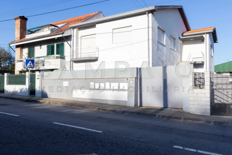 Moradia T3 para Venda em Gondomar (São Cosme), Valbom e Jovim Foto 2