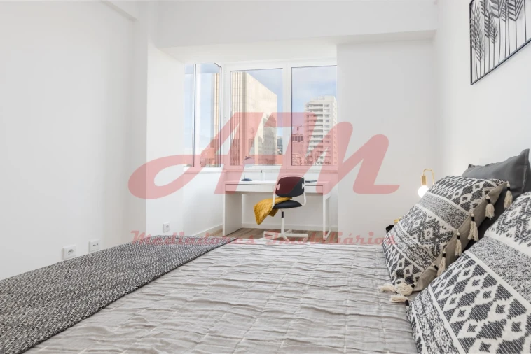 Apartamento T3 para Venda em Benfica Foto 23