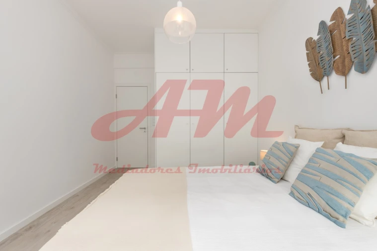 Apartamento T3 para Venda em Benfica Foto 32