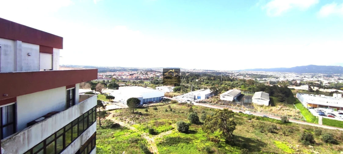 Apartamento T4 para Venda em Cacém e São Marcos Foto 3