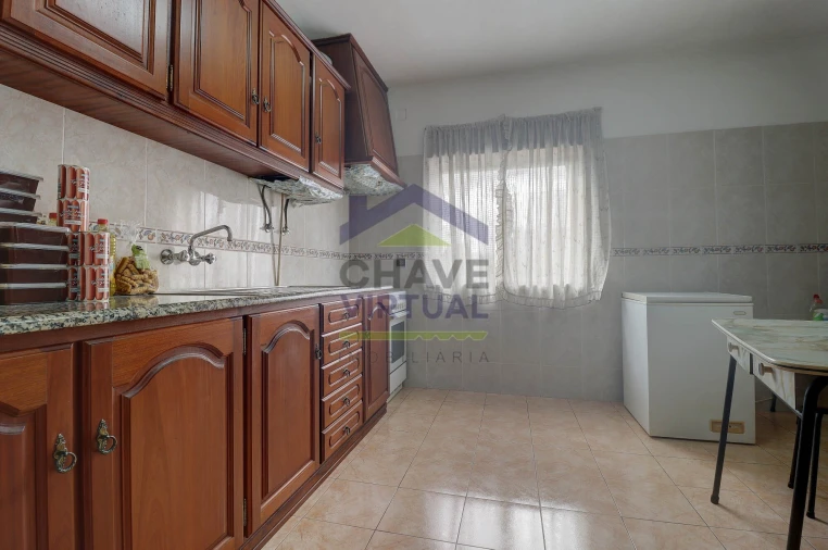 Moradia T2 para Venda em Roliça Foto 3