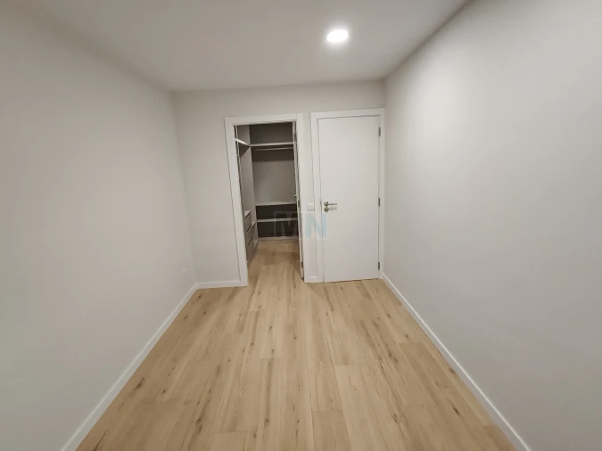 Apartamento T2 para Venda em Sé Nova, Santa Cruz, Almedina e São Bartolomeu Foto 19