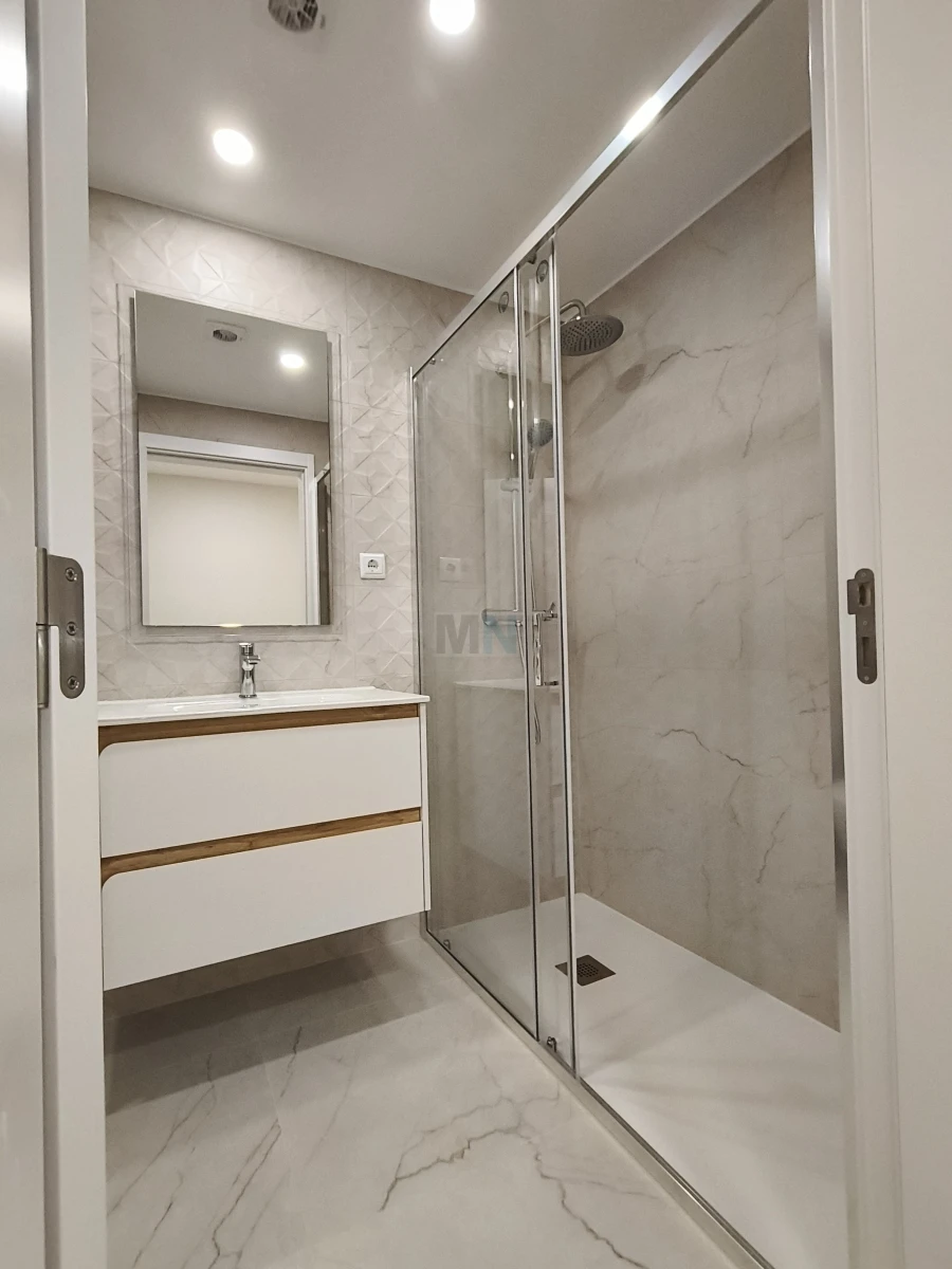 Apartamento T2 para Venda em Sé Nova, Santa Cruz, Almedina e São Bartolomeu Foto 16