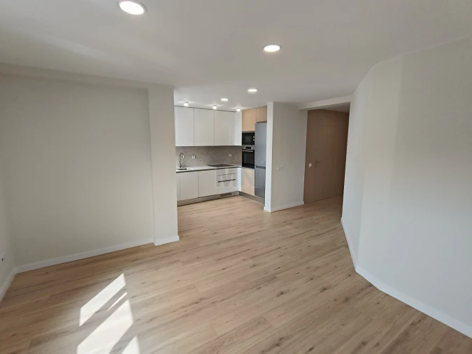 Apartamento T2 para Venda em Sé Nova, Santa Cruz, Almedina e São Bartolomeu Foto 6