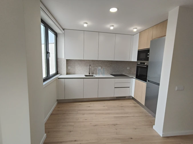 Apartamento T2 para Venda em Sé Nova, Santa Cruz, Almedina e São Bartolomeu Foto 8