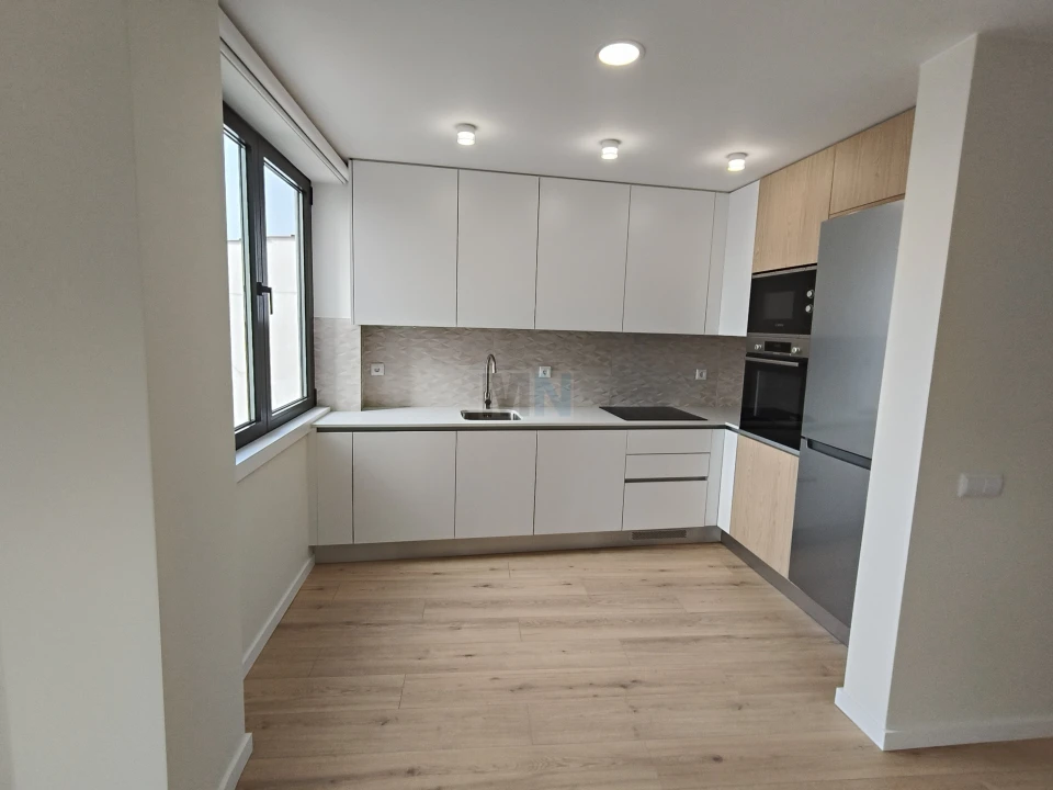 Apartamento T2 para Venda em Sé Nova, Santa Cruz, Almedina e São Bartolomeu Foto 8