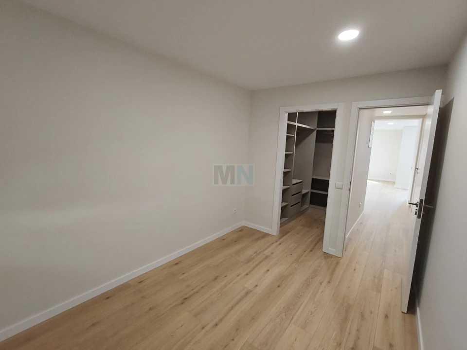 Apartamento T2 para Venda em Sé Nova, Santa Cruz, Almedina e São Bartolomeu Foto 18