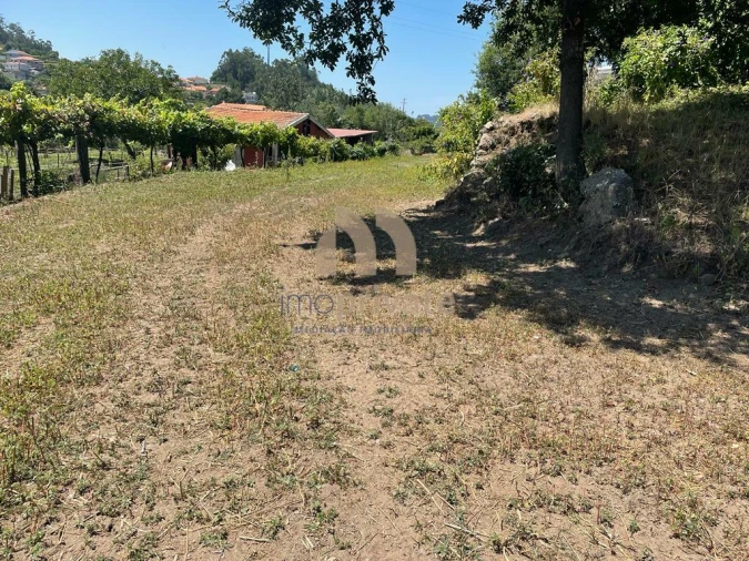 Terreno para Venda em Vilarinho Foto 12