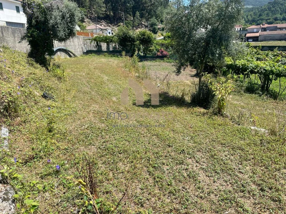 Terreno para Venda em Vilarinho Foto 10