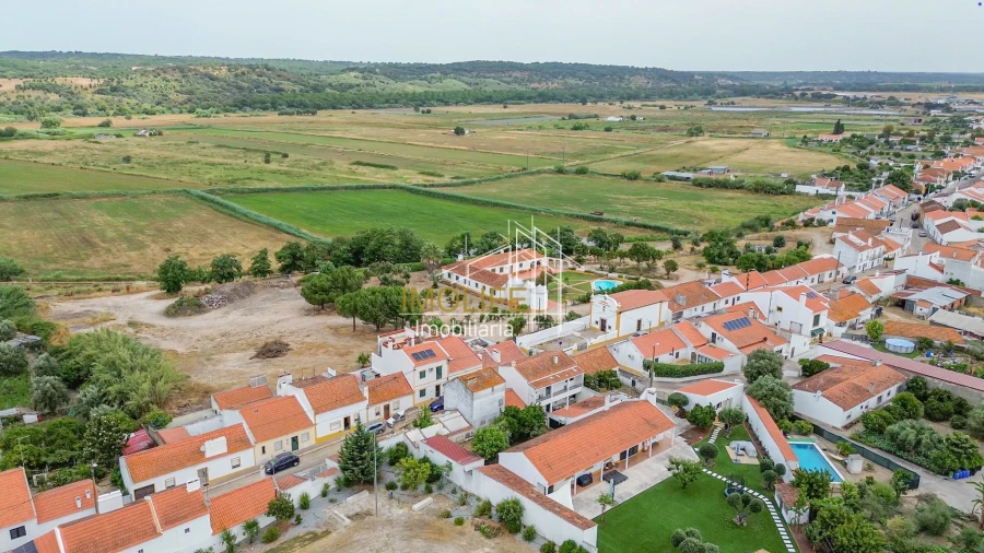 Moradia T3 para Venda em Mora Foto 13