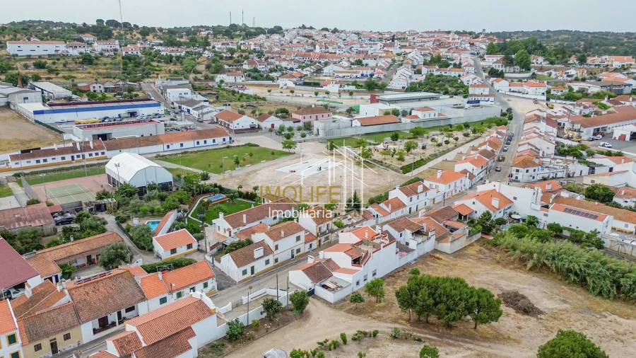 Moradia T3 para Venda em Mora Foto 14