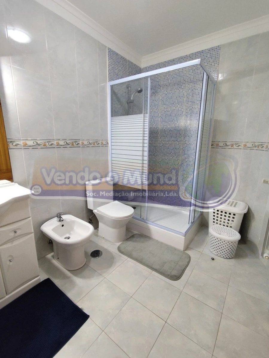 Apartamento T2 para Venda em Benavente Foto 6