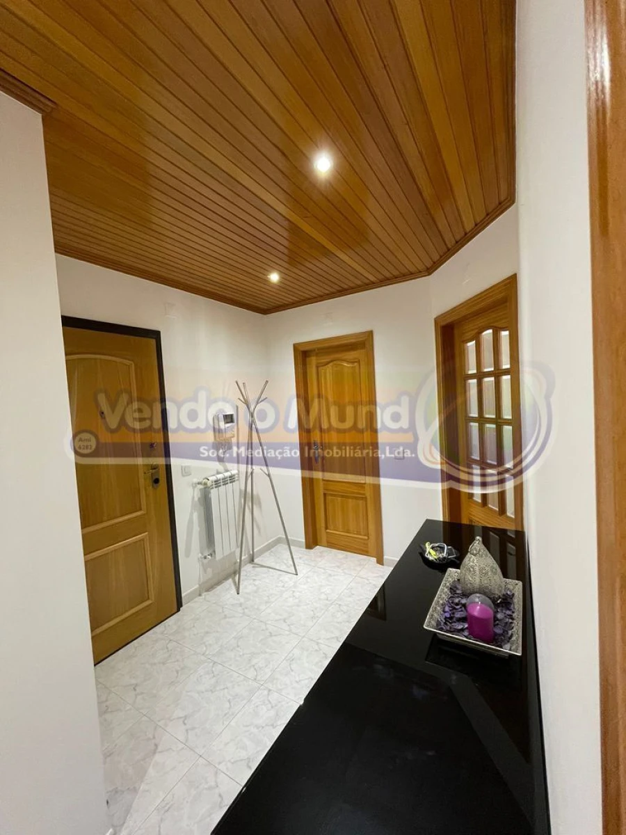Apartamento T2 para Venda em Benavente Foto 1