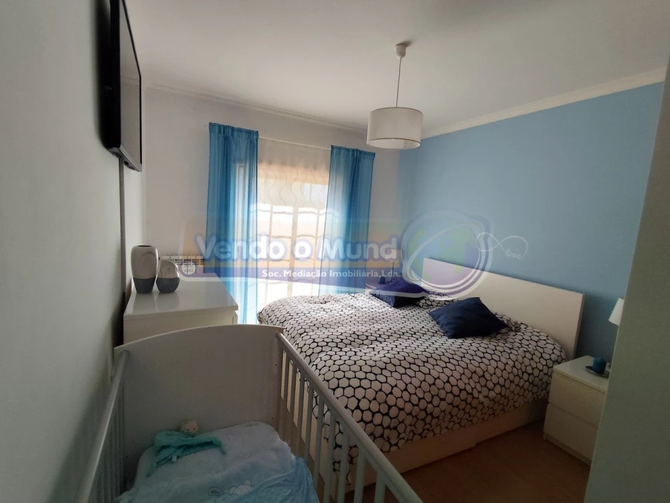 Apartamento T2 para Venda em Benavente Foto 4