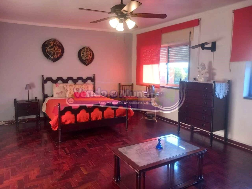 Apartamento T5 para Venda em Benavente Foto 18