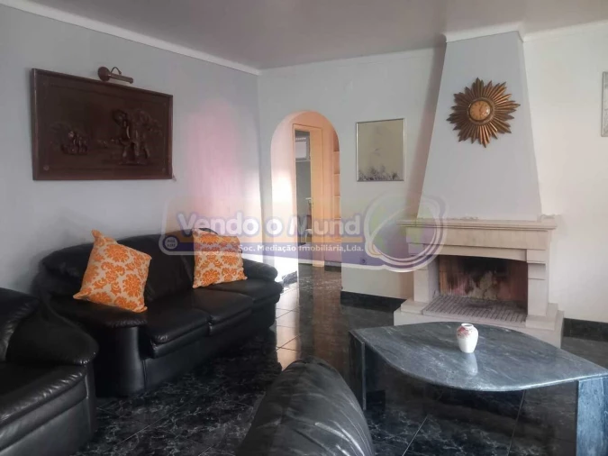 Apartamento T5 para Venda em Benavente Foto 11