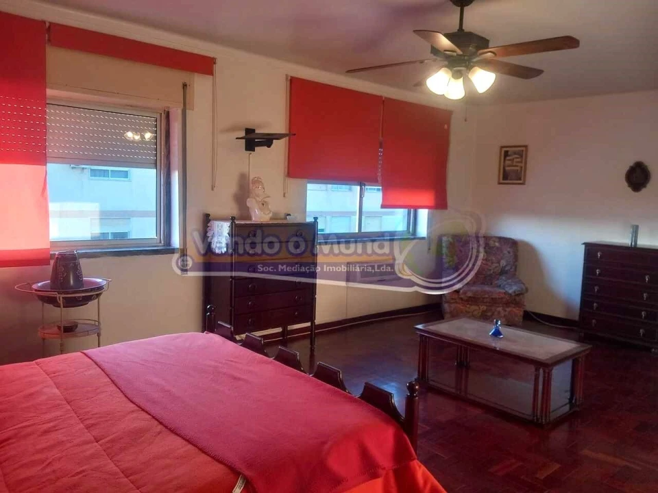 Apartamento T5 para Venda em Benavente Foto 19