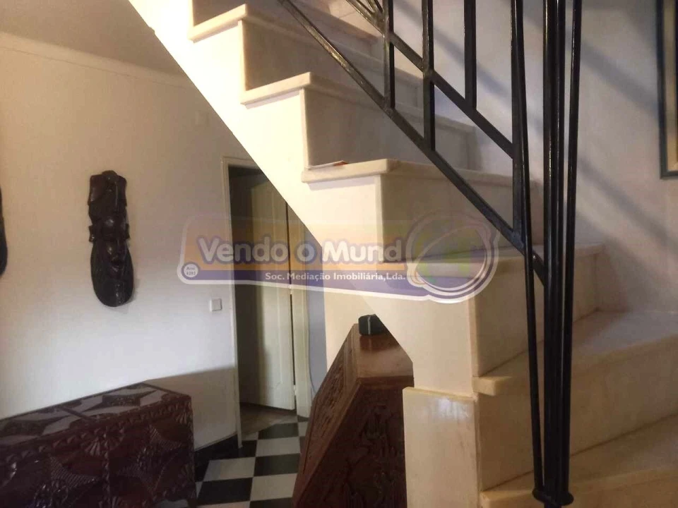 Apartamento T5 para Venda em Benavente Foto 5