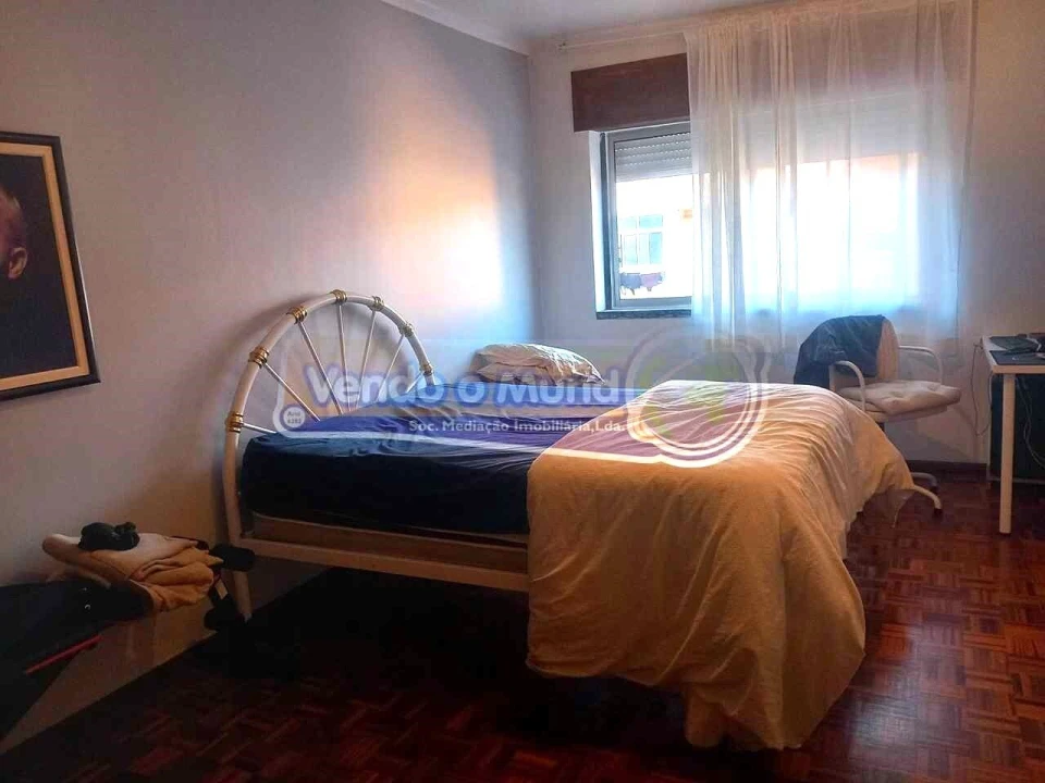 Apartamento T5 para Venda em Benavente Foto 15