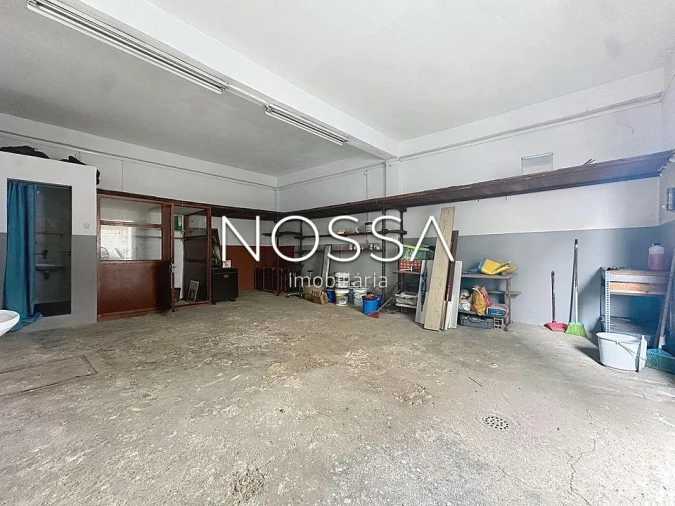 Armazém para Arrendamento em Santa Clara Foto 2