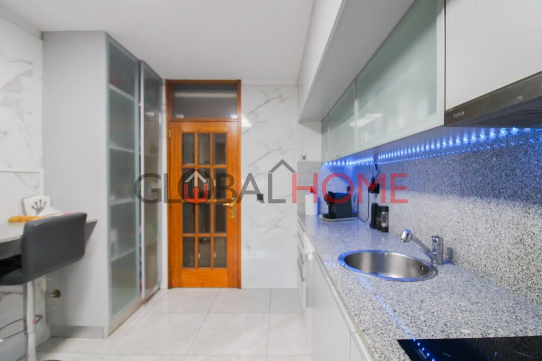 Apartamento T3 para Venda em Rio Tinto Foto 7