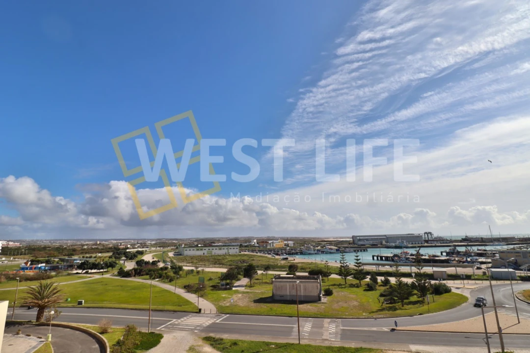 Apartamento T1 para Venda em Peniche Foto 2