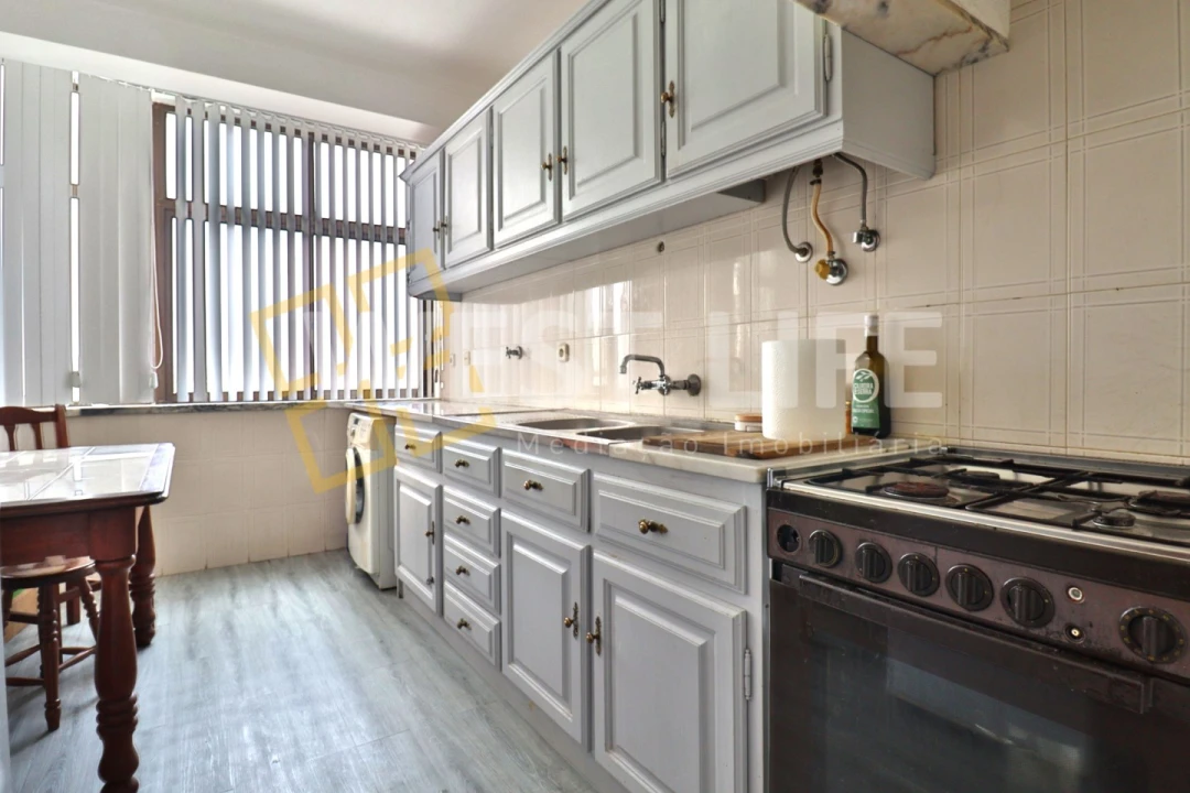 Apartamento T1 para Venda em Peniche Foto 6