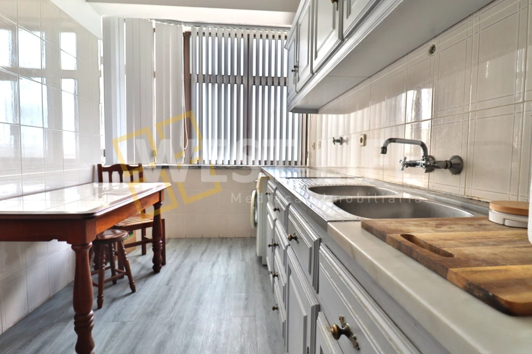 Apartamento T1 para Venda em Peniche Foto 7