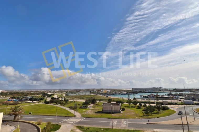 Apartamento T1 para Venda em Peniche Foto 2