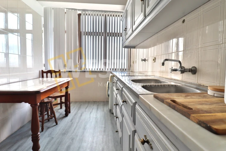 Apartamento T1 para Venda em Peniche Foto 7