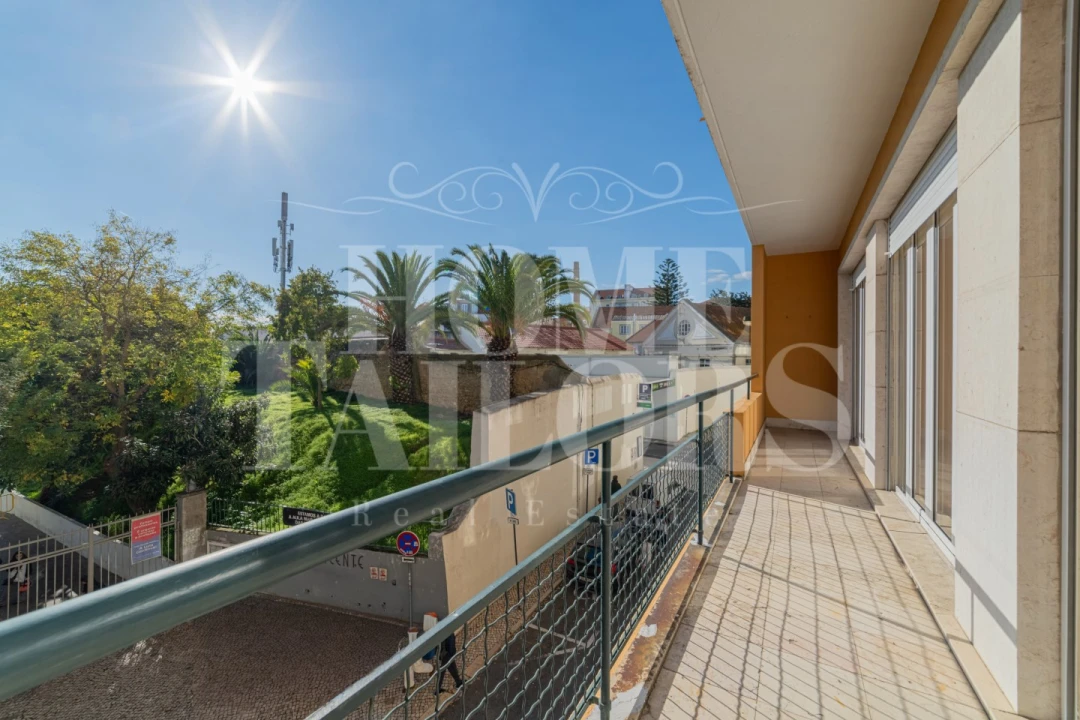 Apartamento T3 para Arrendamento em São Vicente Foto 1