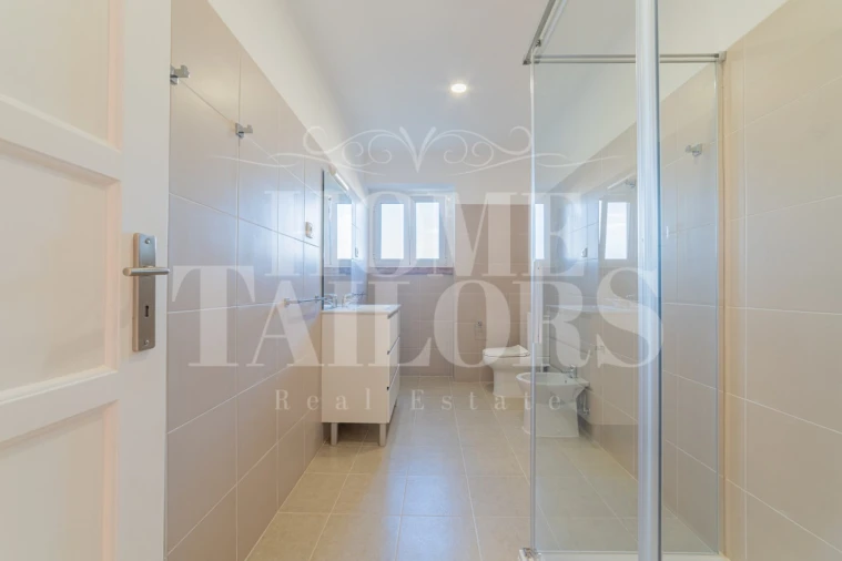 Apartamento T3 para Arrendamento em São Vicente Foto 13