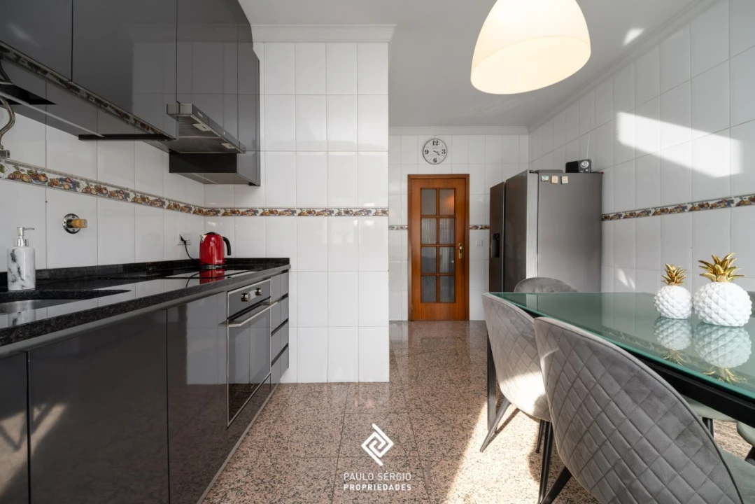 Apartamento T3 para Venda em Mesão Frio Foto 5